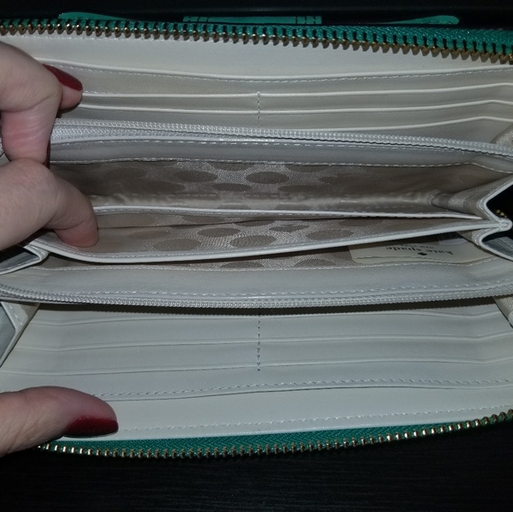Kate Spade Wallet - Picture 3 of 4